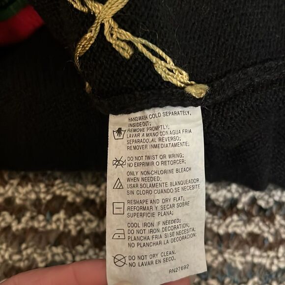 Basic Editions Vintage Hand Stitched Embroidered Cardigan Holiday Sweater L - Picture 6 of 6